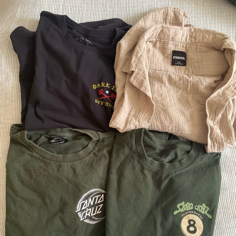 Santa Cruz Skateboards Green and Black T-Shirts Set